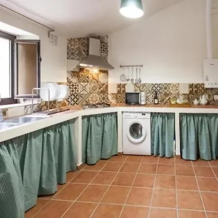 Cortijo Rural El Contador, Con Parque Infantil Holiday home