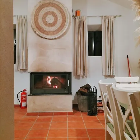 Holiday home Cortijo Rural El Contador, Con Parque Infantil Constantina