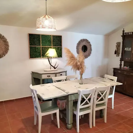 Cortijo Rural El Contador, Con Parque Infantil Holiday home