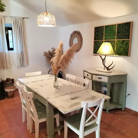 Cortijo Rural El Contador, Con Parque Infantil Holiday home